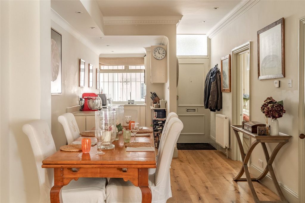 Property photo 2 of 13 Dining Area
