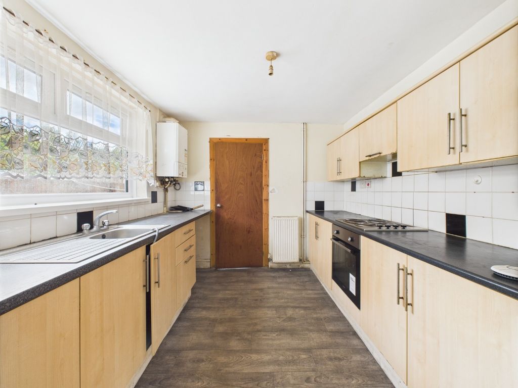 Property photo 2 of 10 4396025