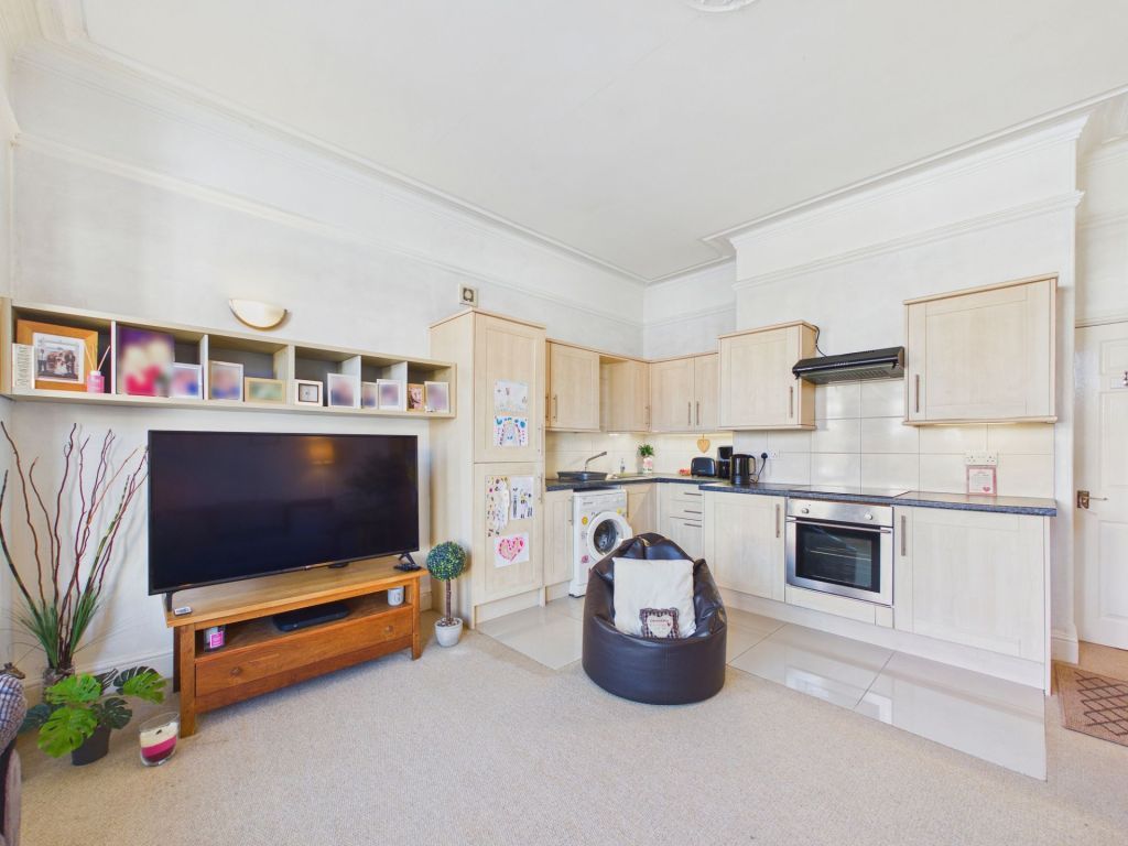 Property photo 3 of 12