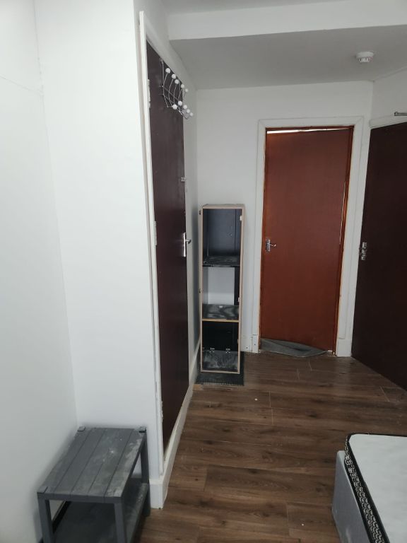 Property photo 2 of 9 Gallery