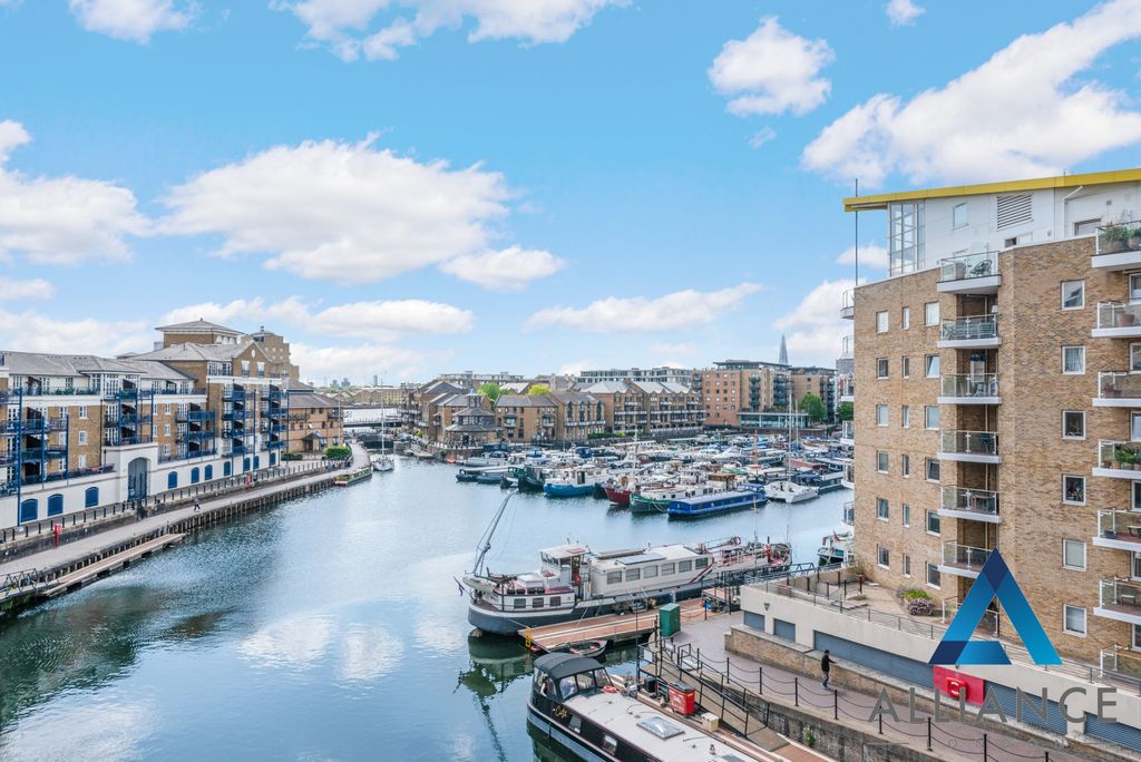 Property photo 3 of 16 Picture 3