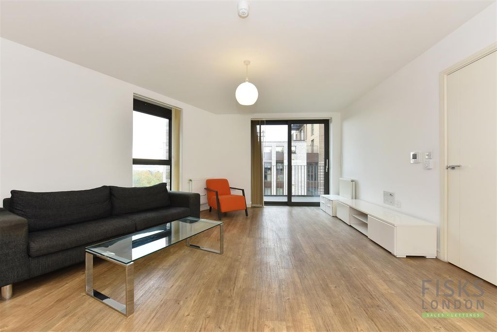Property photo 2 of 16 Flat 48 Kingfisher Heights (10).Jpg