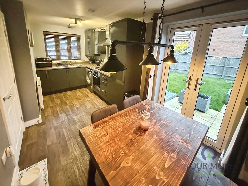 Property photo 3 of 13 Picture No. 12