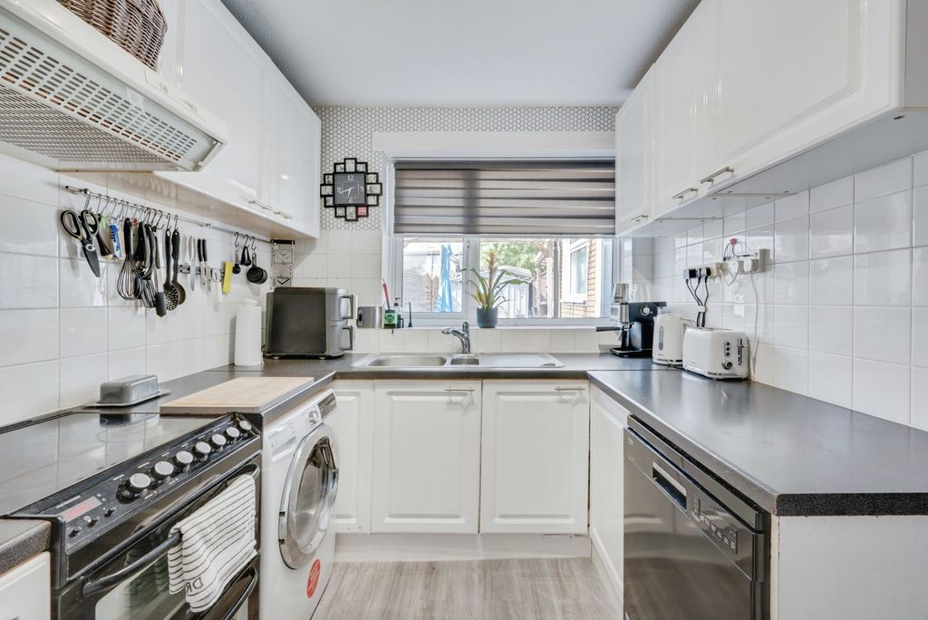 Property photo 2 of 15 Pbox-Img.Jpg
