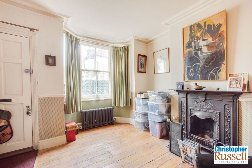 Property photo 2 of 13