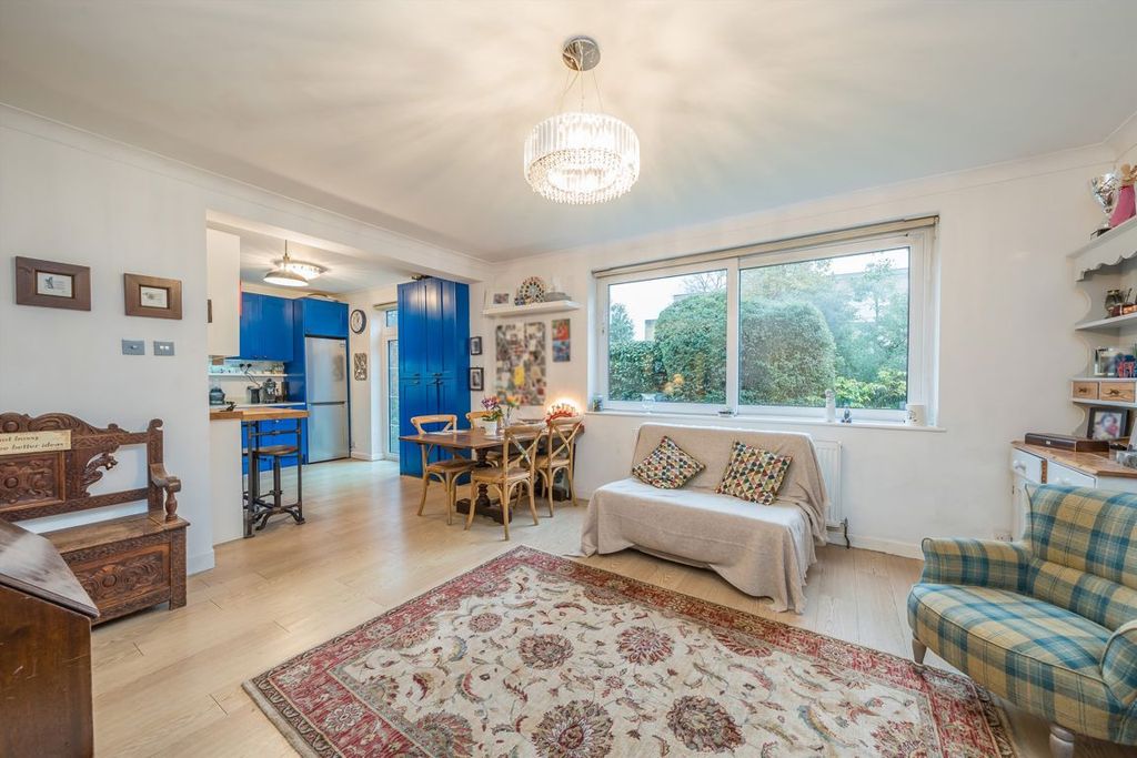 Property photo 2 of 7