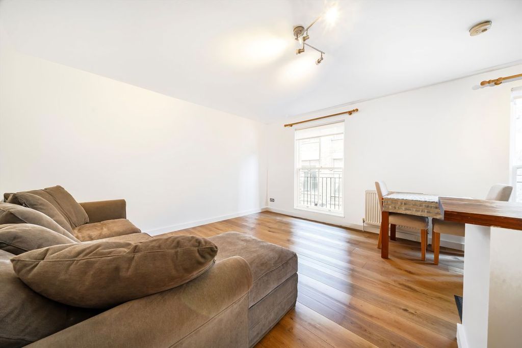 Property photo 2 of 5