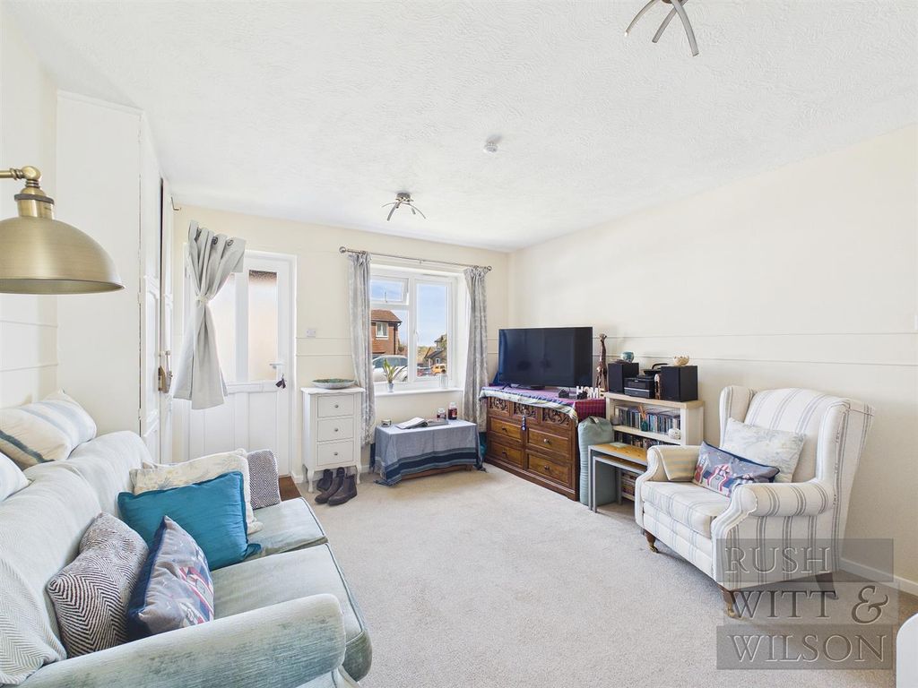 Property photo 3 of 19