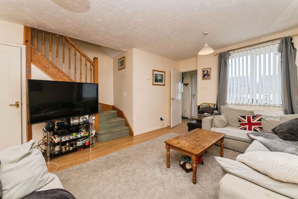 Property photo 3 of 15