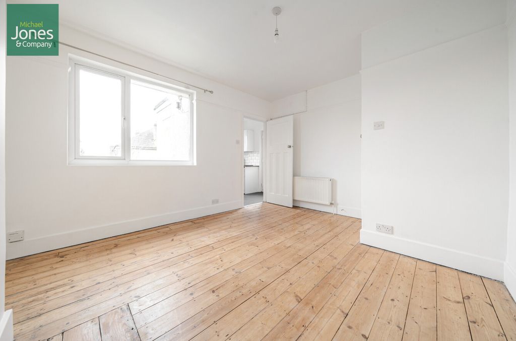 Property photo 3 of 9 Living Room