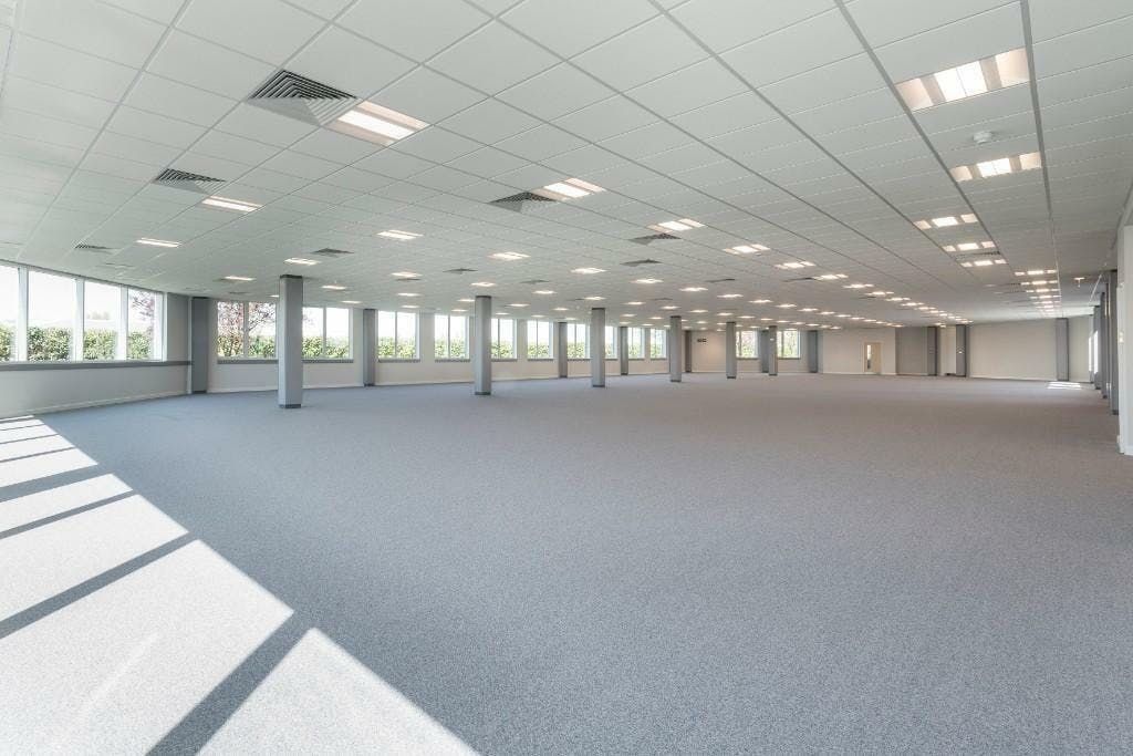 Property photo 3 of 12 215219_1713Lh_Img_19_0000.Jpeg