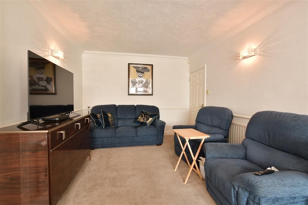 Property photo 3 of 8 Lounge/ Dining Room