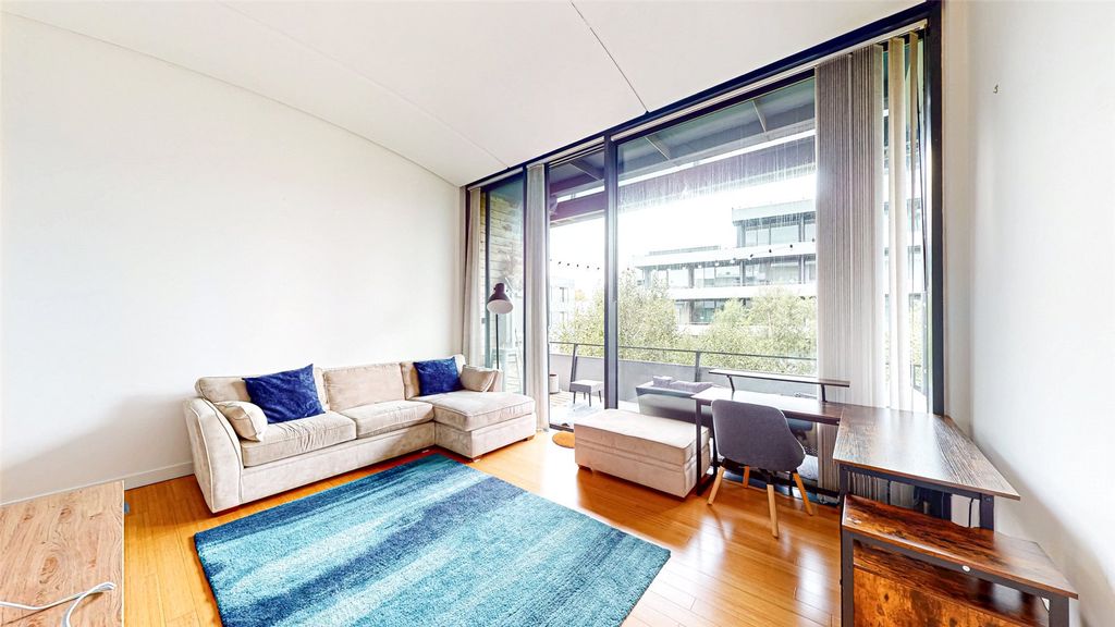 Property photo 2 of 17 Picture No. 03