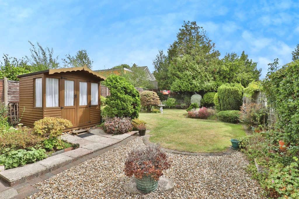 Property photo 2 of 17