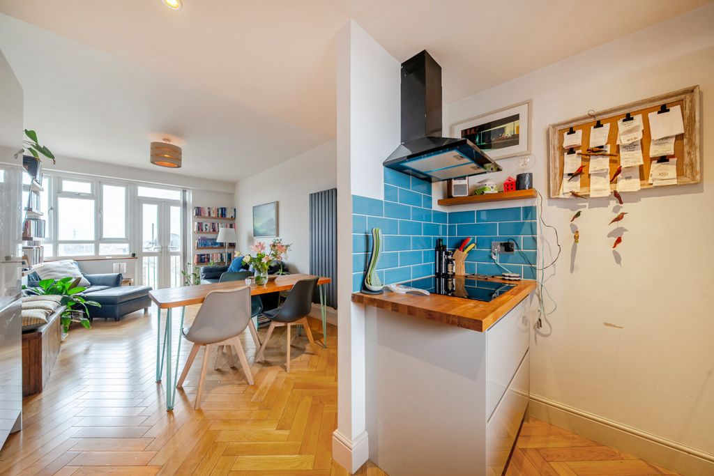 Property photo 2 of 16 1406426-13-698B0B...