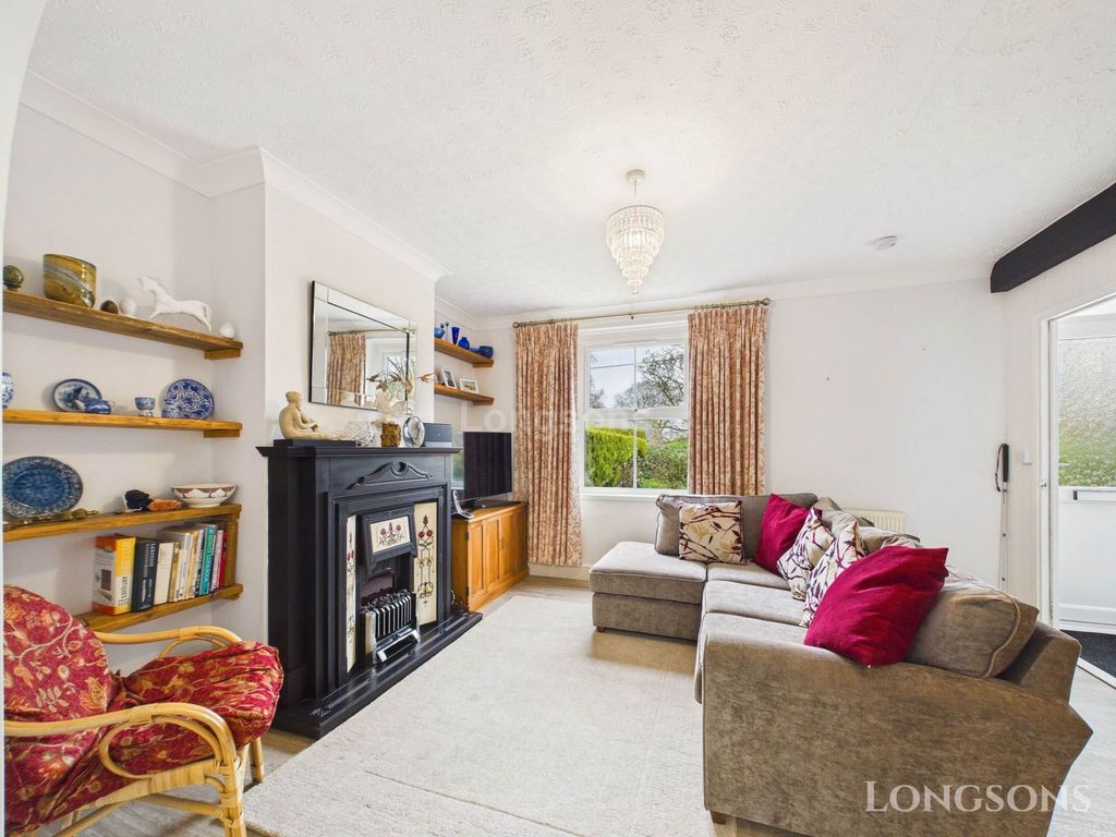 Property photo 2 of 16