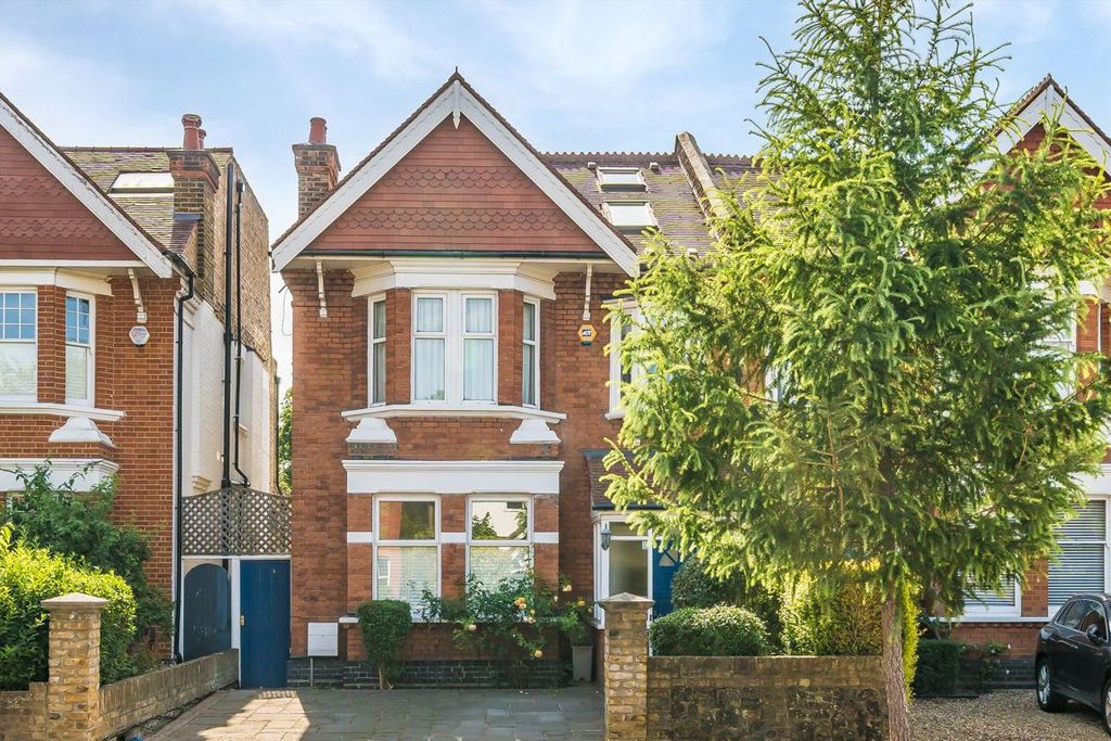Property photo 1 of 12