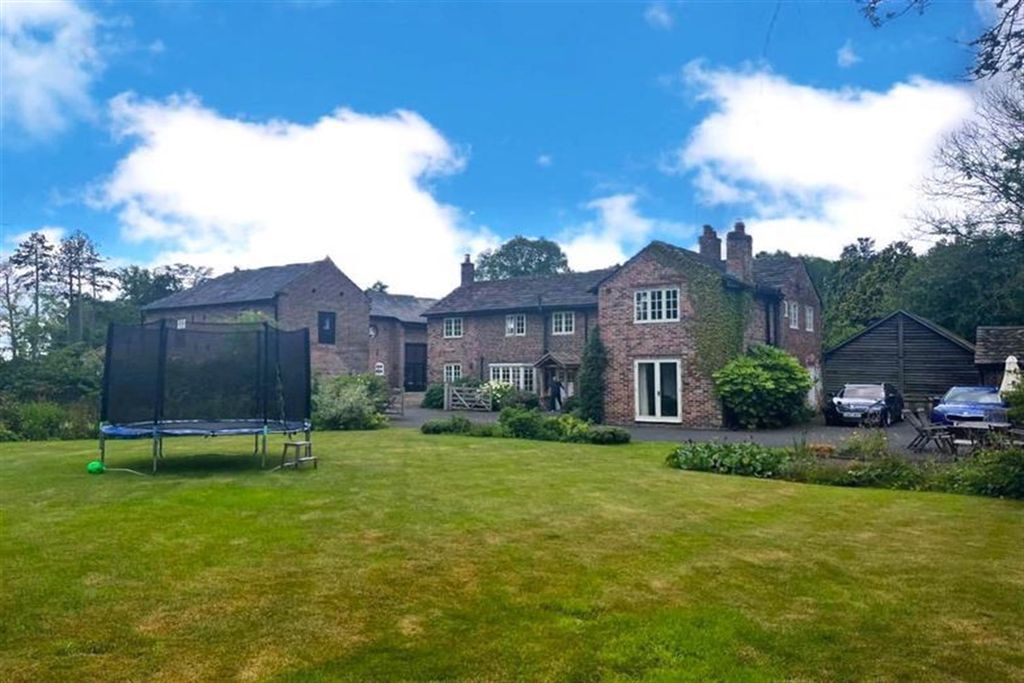 Property photo 2 of 15 (Main)