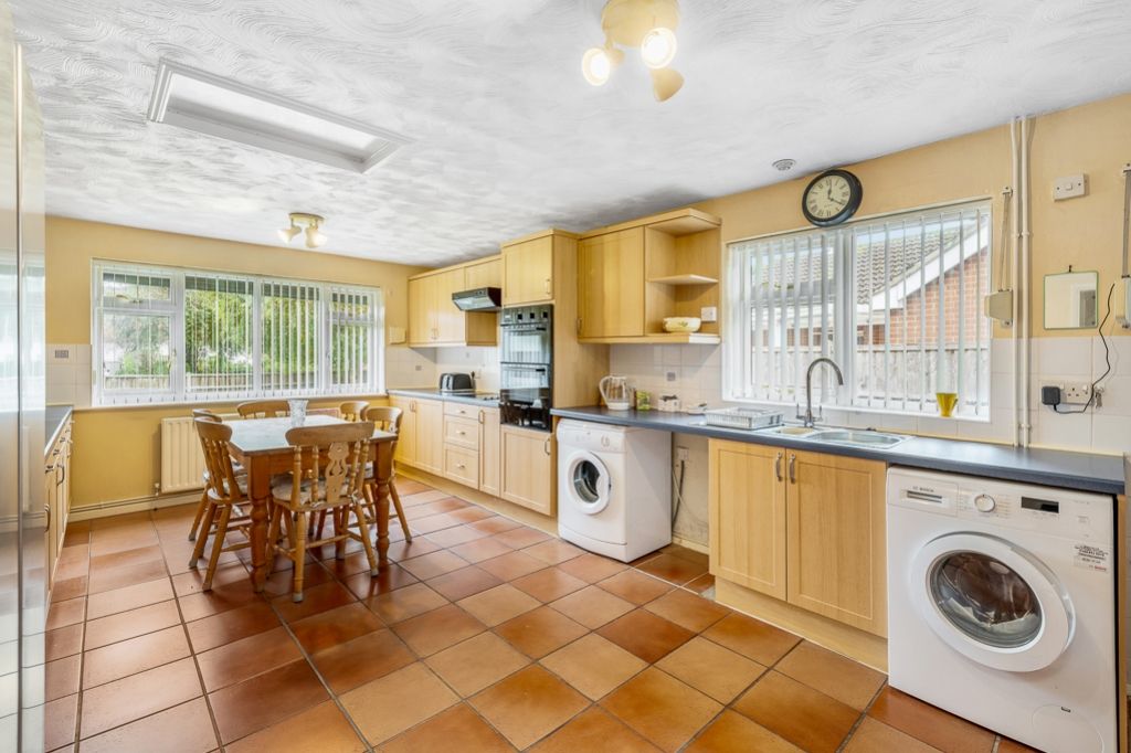 Property photo 2 of 23 New Bungalow, Watery Lane (Mareham-Le-Fen)-14