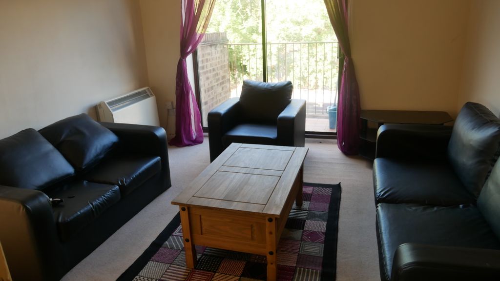 Property photo 2 of 5