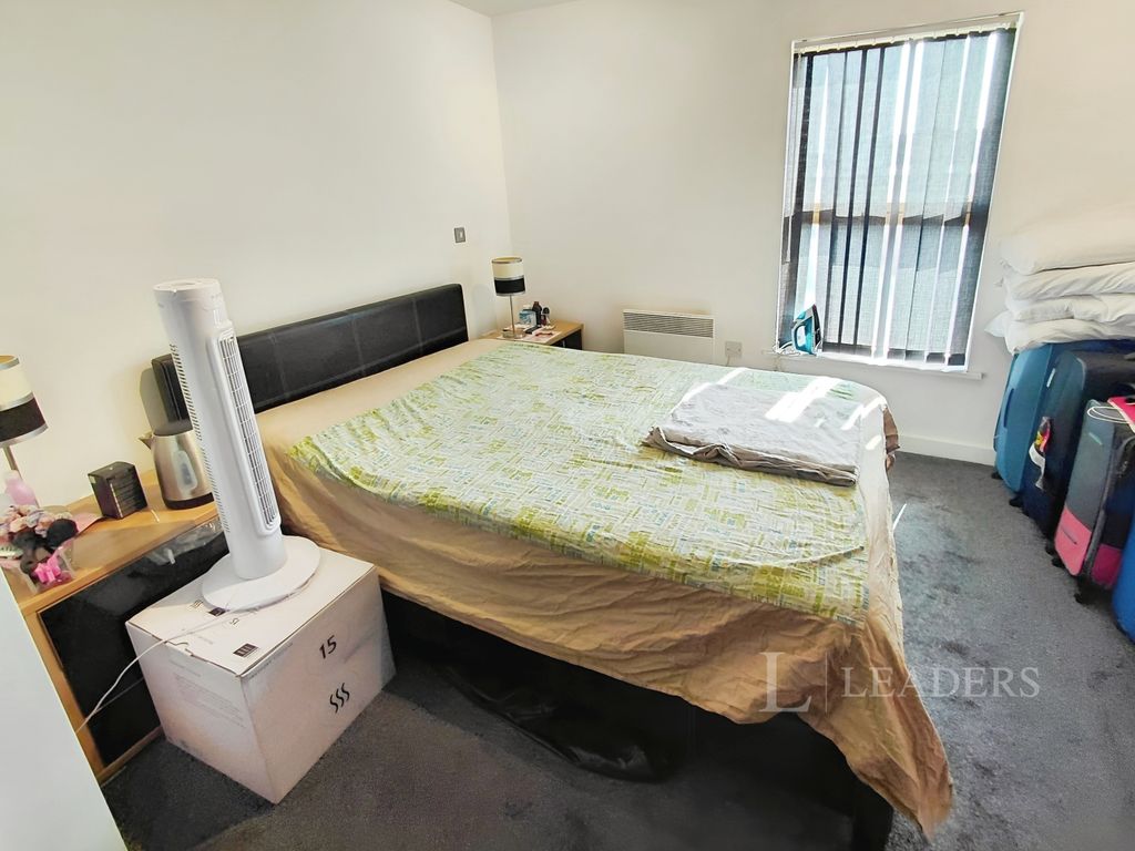 Property photo 2 of 8 8305Eae9-910_20Jeffe