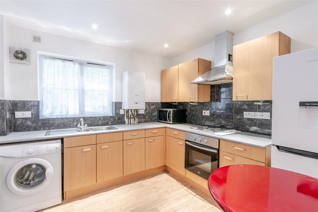 Property photo 2 of 18 Kitchen 1.Jpg