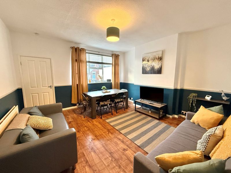 Property photo 1 of 15 Photo 14