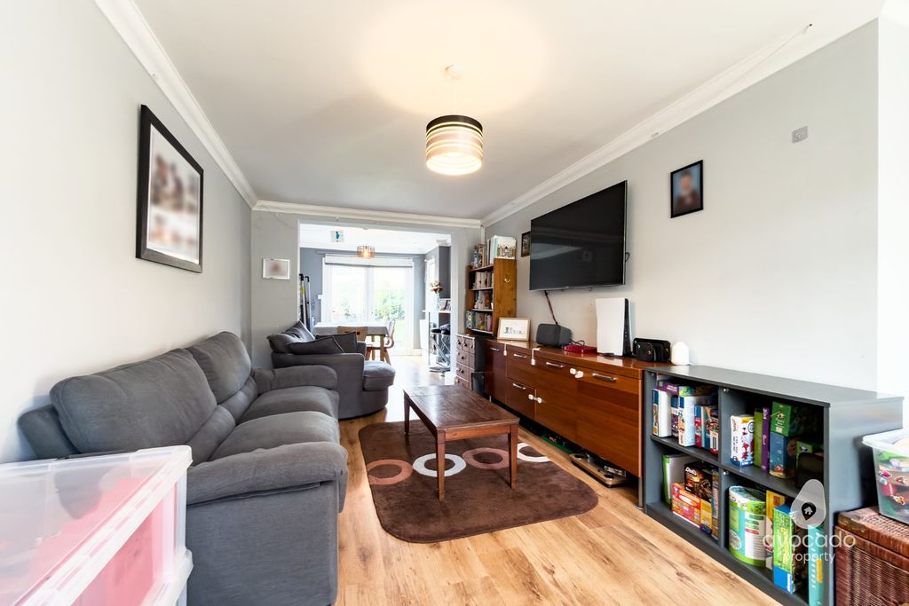 Property photo 3 of 14 4813934