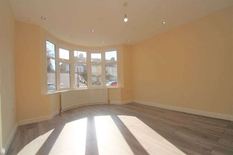 Property photo 2 of 10 Photo 1