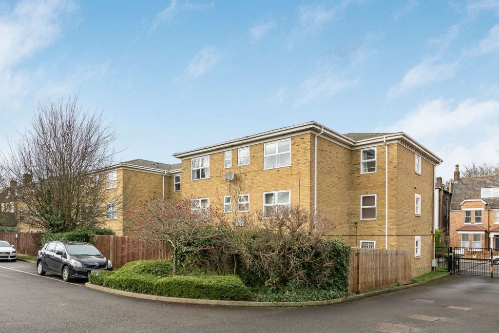 Property photo 3 of 4 Kfh-25_Brooklands_Co