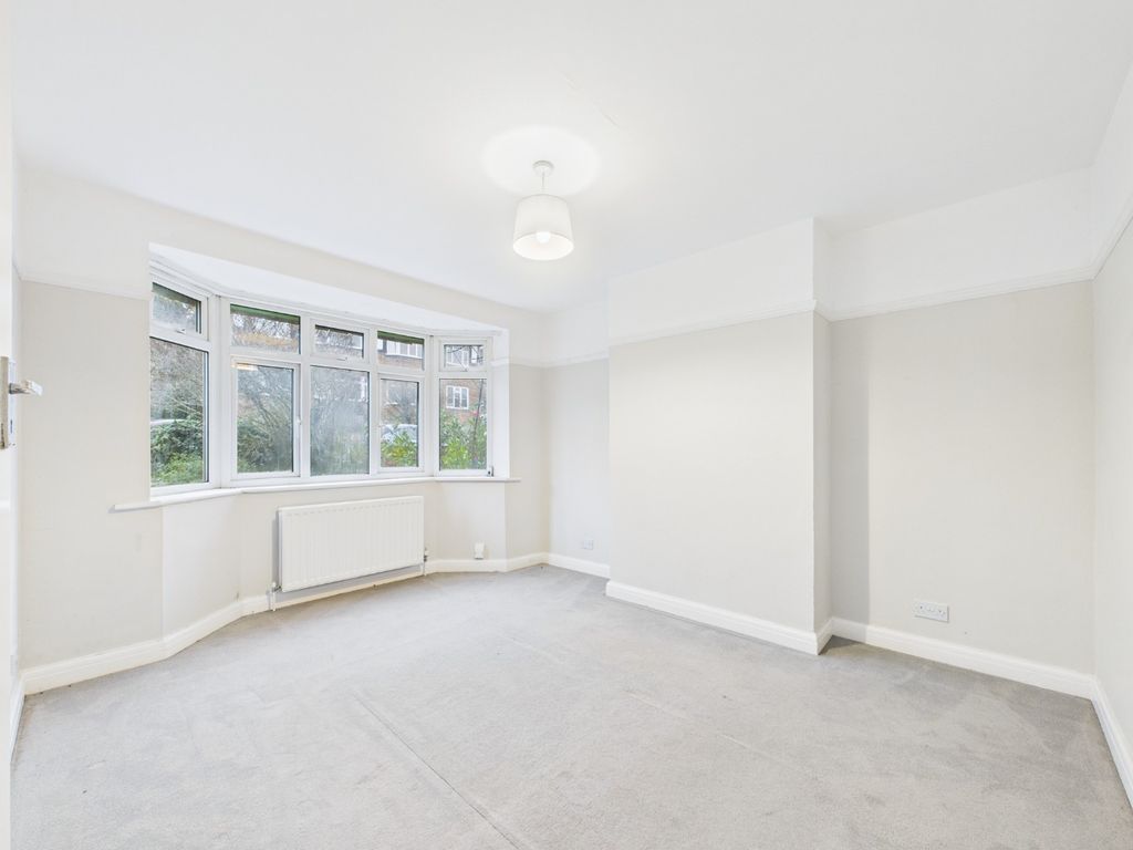 Property photo 2 of 6 4731163