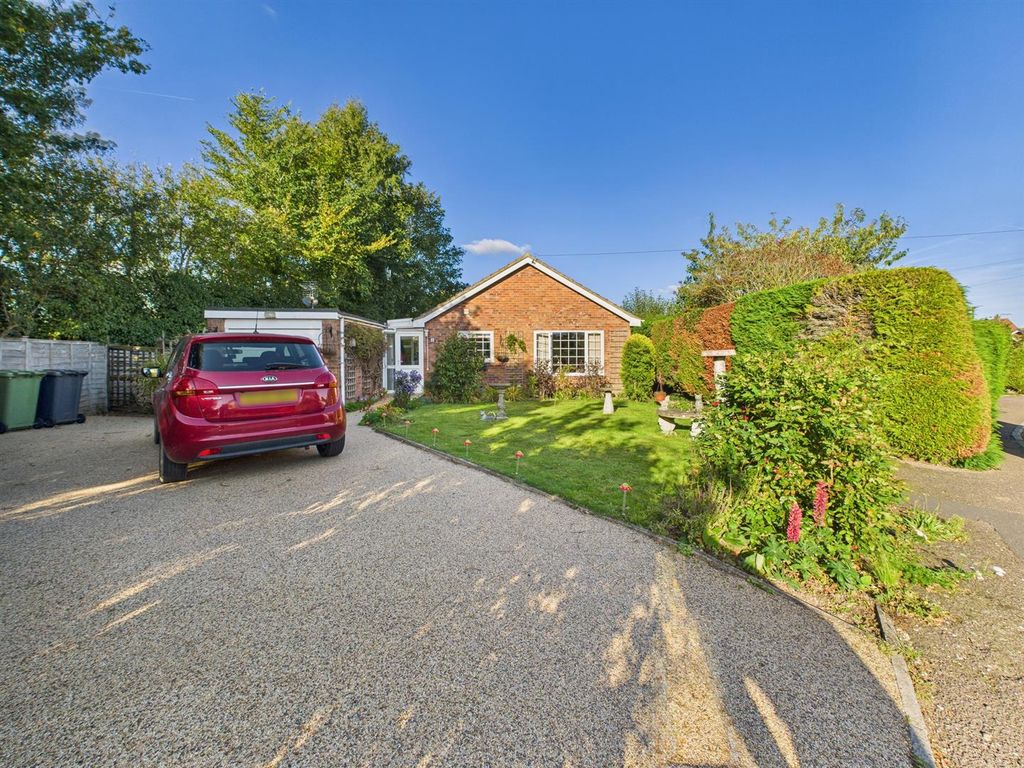 Property photo 2 of 22 Cam04116G0-Pr0261-Still013.Jpg