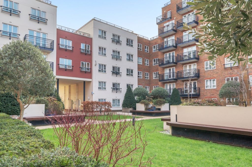 Property photo 1 of 9 939147 (9)