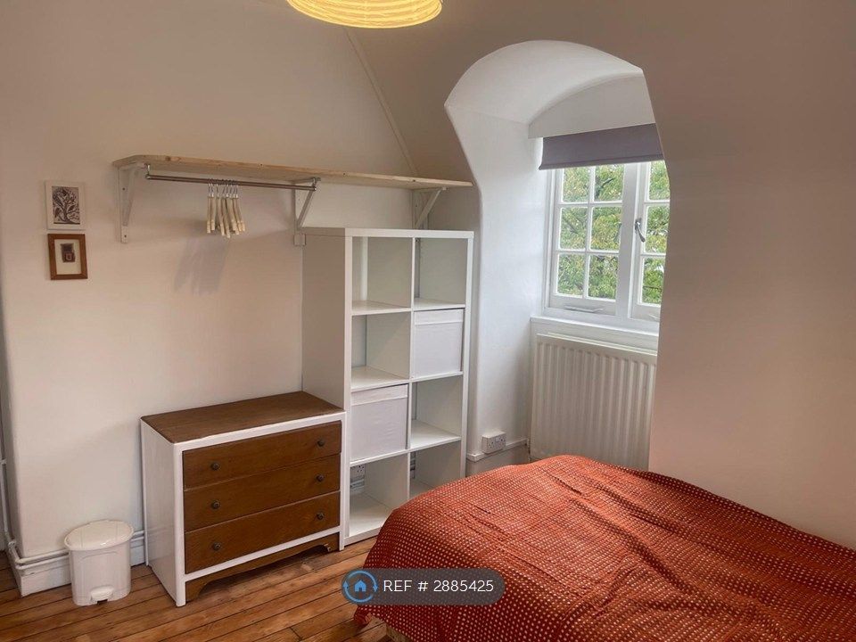 Property photo 2 of 13 Room