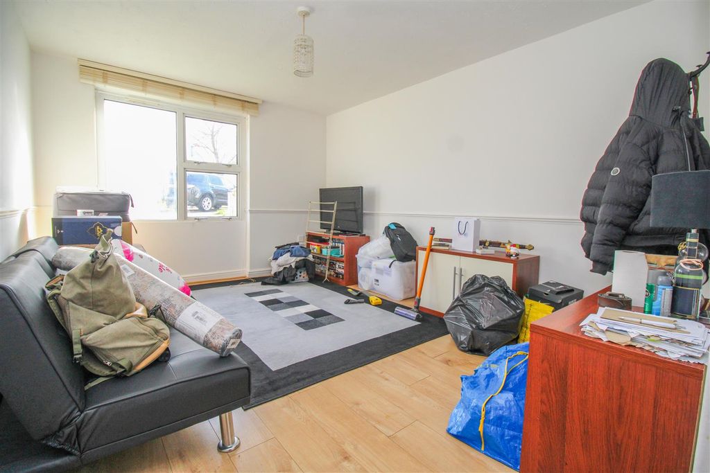 Property photo 2 of 6 Img_2315.Jpg