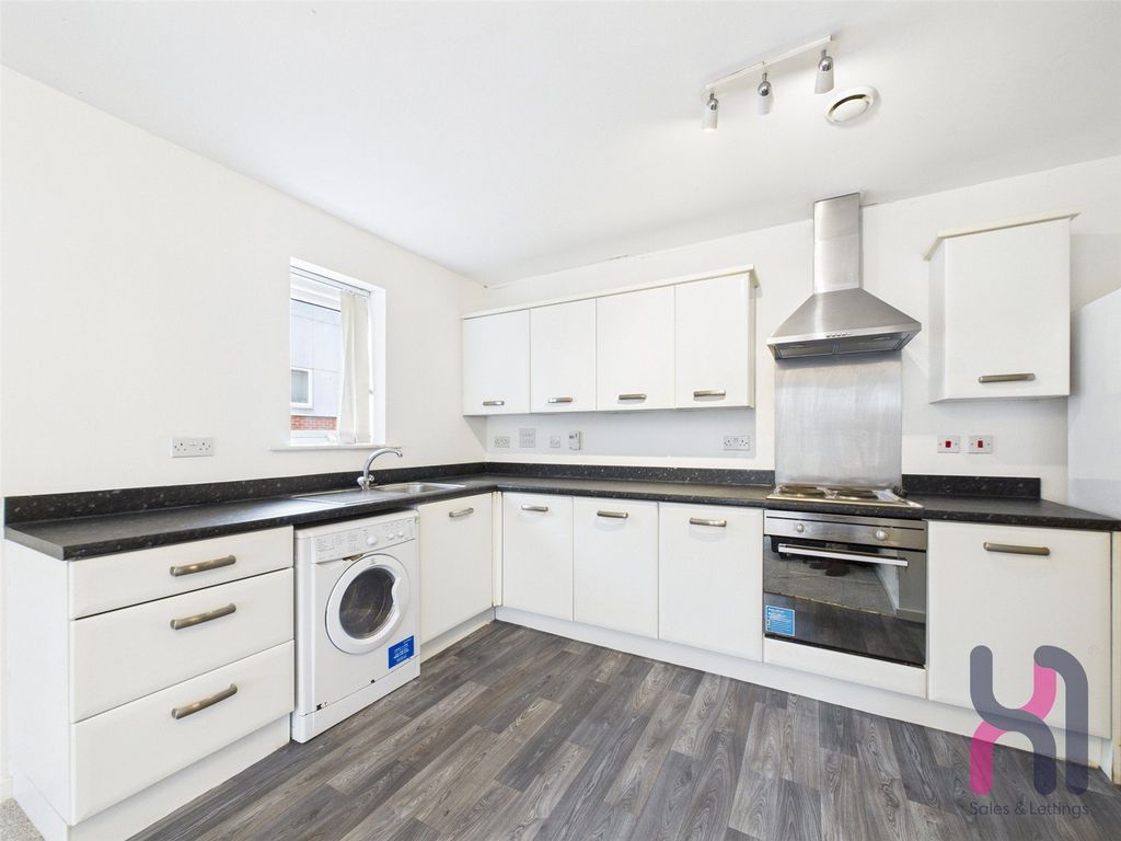 Property photo 3 of 11 Picture No. 33