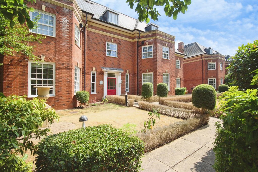 Property photo 2 of 13