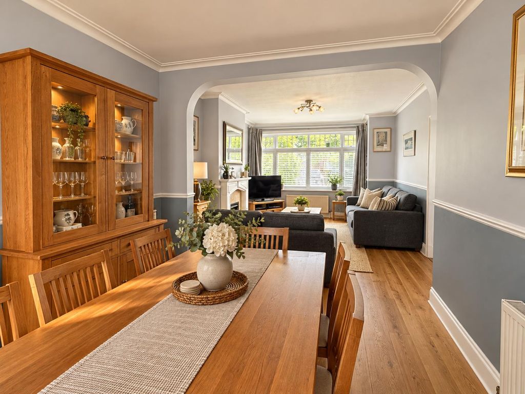 Property photo 3 of 17 55.Png