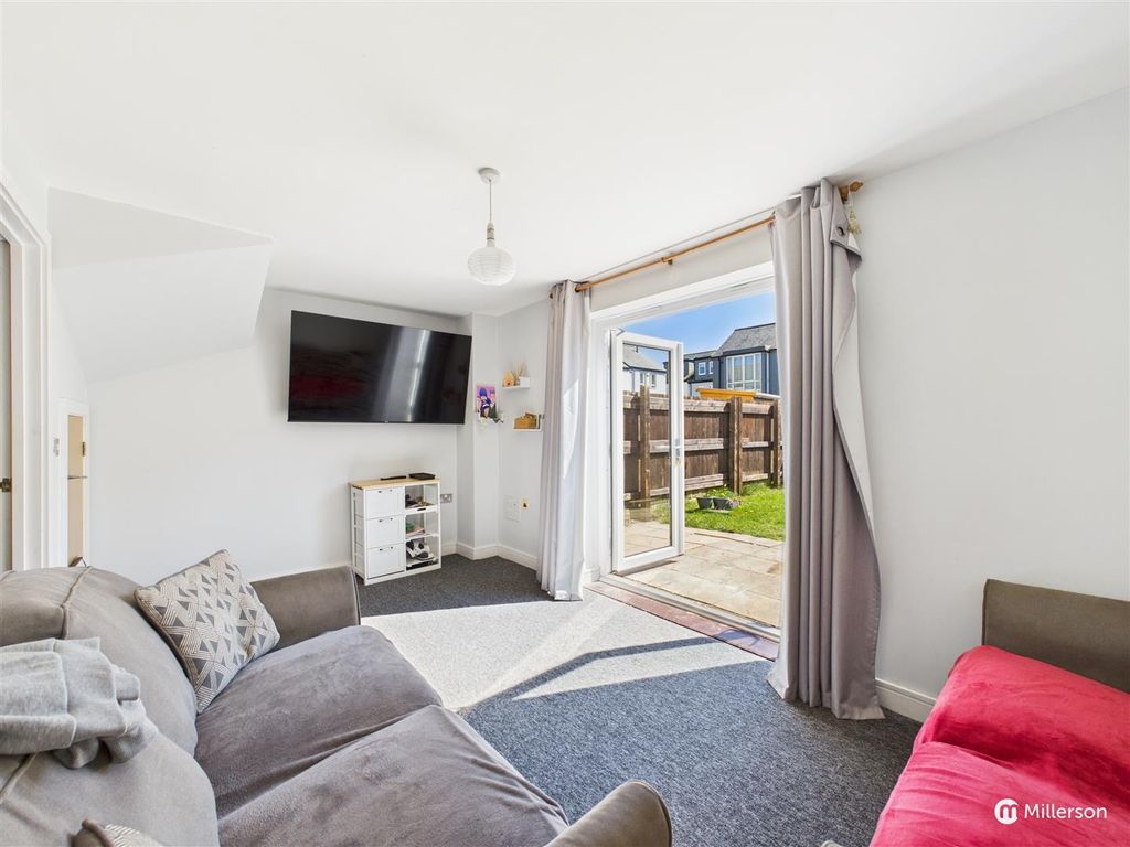 Property photo 2 of 16 Cam05092G0-Pr0029-Still013.Jpg