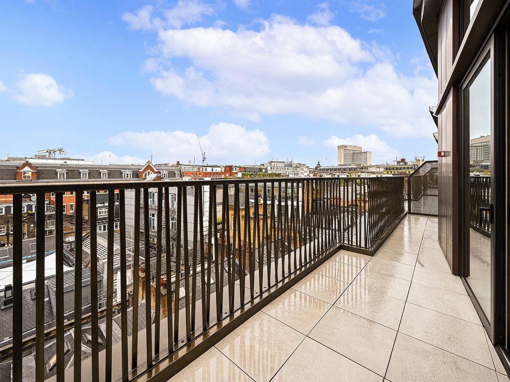 Property photo 2 of 21 8 Carnaby Lofts