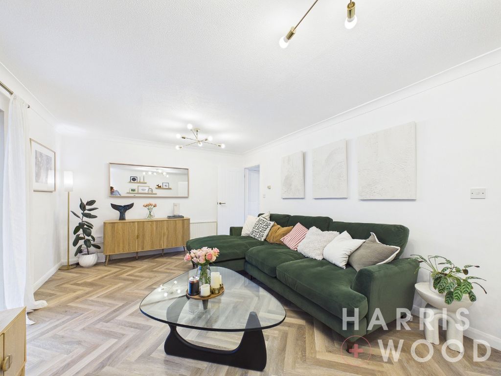 Property photo 2 of 29 5211832