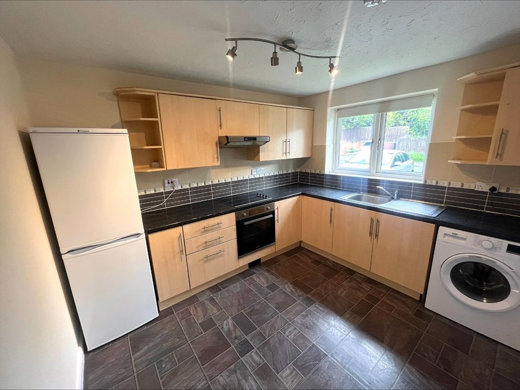 Property photo 2 of 9 Picture No. 15