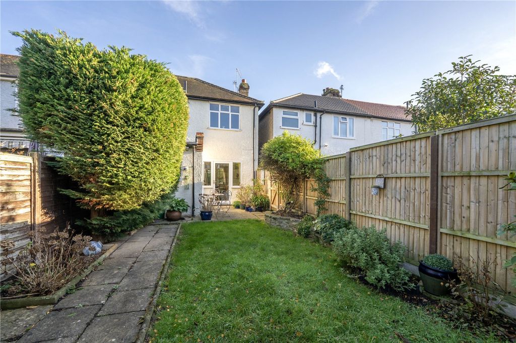 Property photo 2 of 14 Picture No. 35