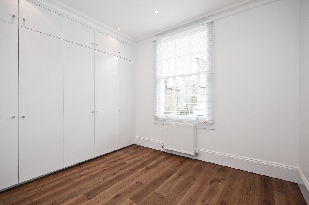 Property photo 3 of 8 Danbury Street