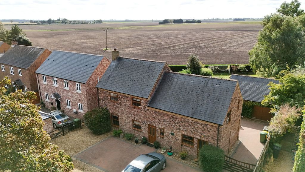 Property photo 1 of 37