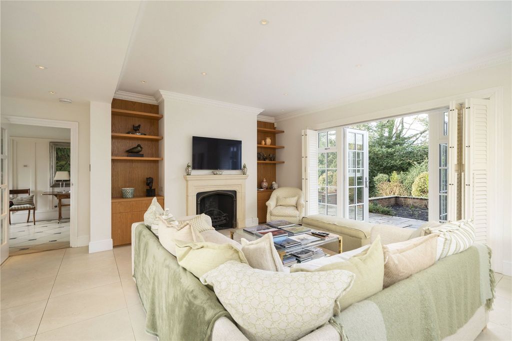 Property photo 3 of 16 Reception Room