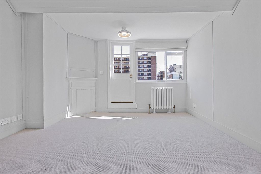 Property photo 1 of 11 Picture No. 01