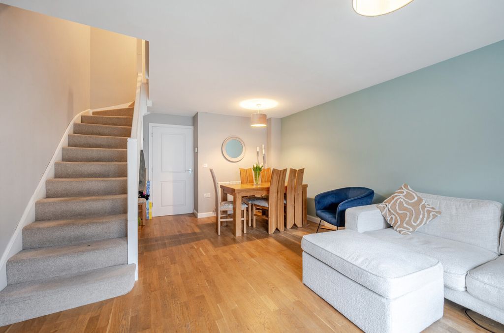 Property photo 3 of 12 1397809-33-6964E5...