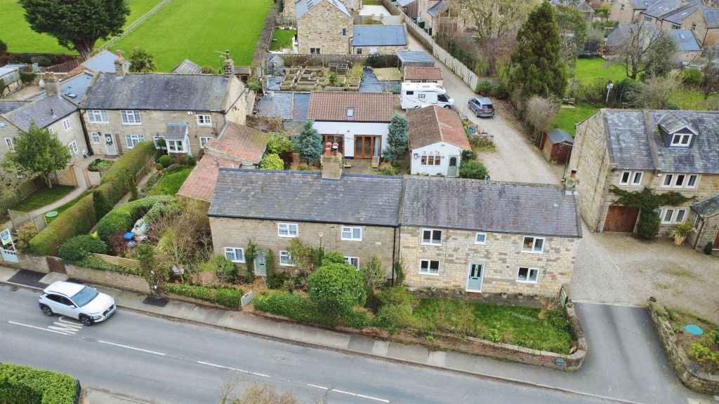 Property photo 2 of 30