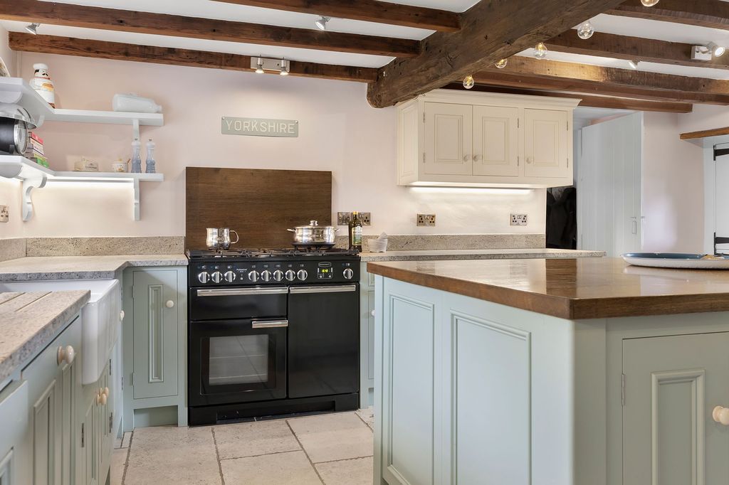 Additional image 6 of 3 bed property for saleOtley Road, Bingley BD16